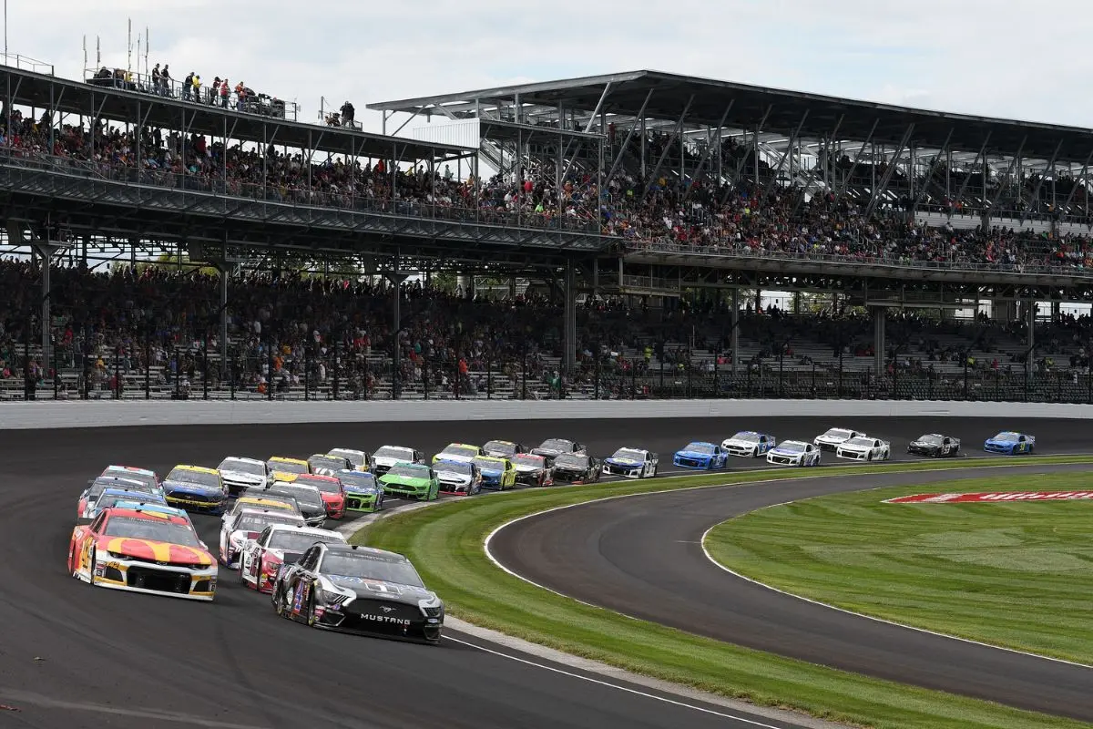 Iconic NASCAR Tracks to Visit