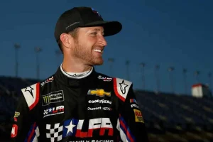 Kasey Kahne’s Raw Story of His NASCAR Struggle at Rockingham: “I Slept in the Parking Lot”