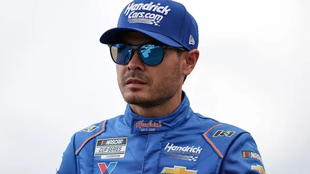 Kyle Larson Rules Thunder Valley