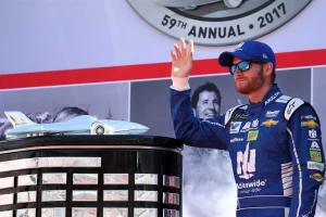 Rick Hendrick’s unwavering support for Dale Earnhardt Jr. stuns NASCAR after shocking crash drama