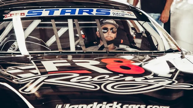 Chase Elliott returns to Hickory Motor Speedway racing