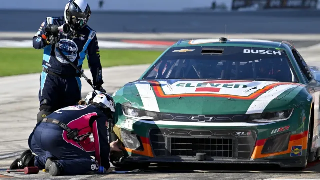 Corey Heim earns fourth NASCAR Truck Series win with Mark Martin's support