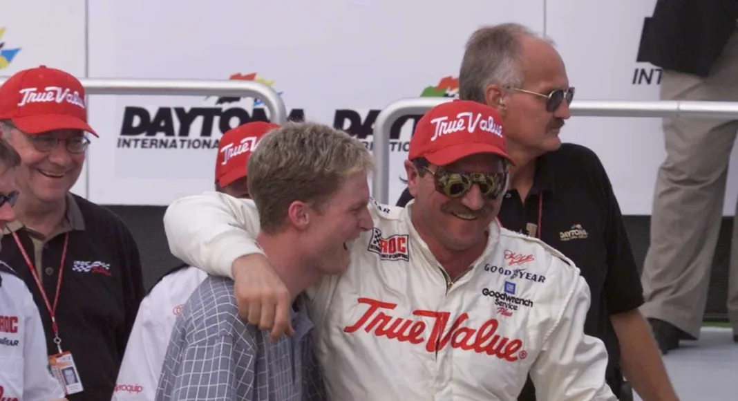 Dale Earnhardt Jr. reflects on father's Daytona 500 death