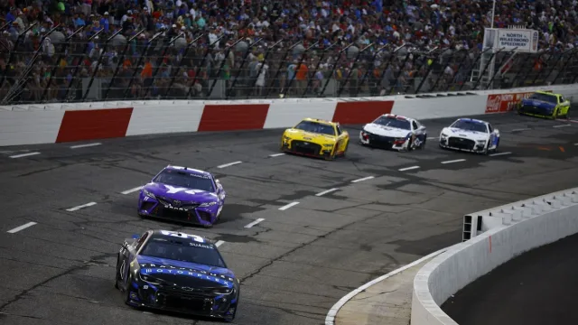 Daniel Suarez celebrates wife Julia Piquet's Better Half Dash victory