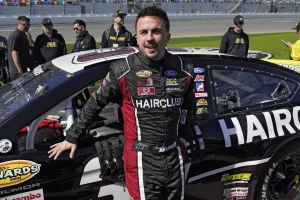 Frankie Muniz’s Racing Career: How Family Support Keeps His NASCAR Dreams Alive Amid Setbacks