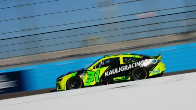 Kenny Wallace defends Gen 7 NASCAR cars against criticism