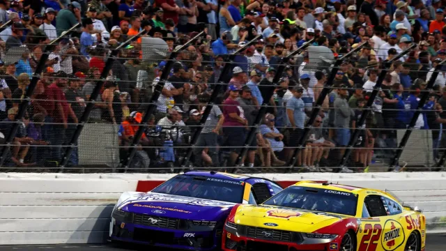 Kenny Wallace returns to racing with strong finish