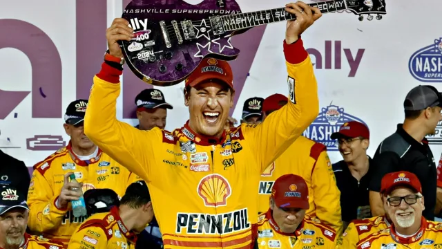 Kyle Busch guitar smash celebration at Nashville Superspeedway