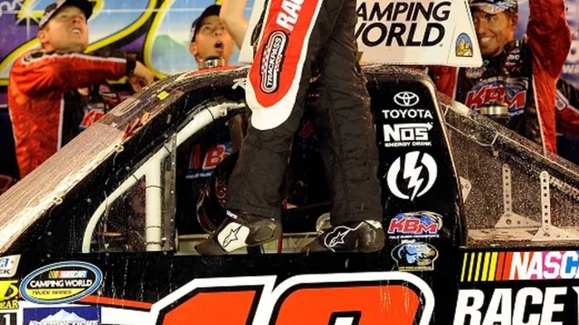 Kyle Busch mentoring rookie drivers in NASCAR Truck Series