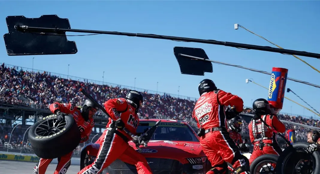 NASCAR pit crew choreography