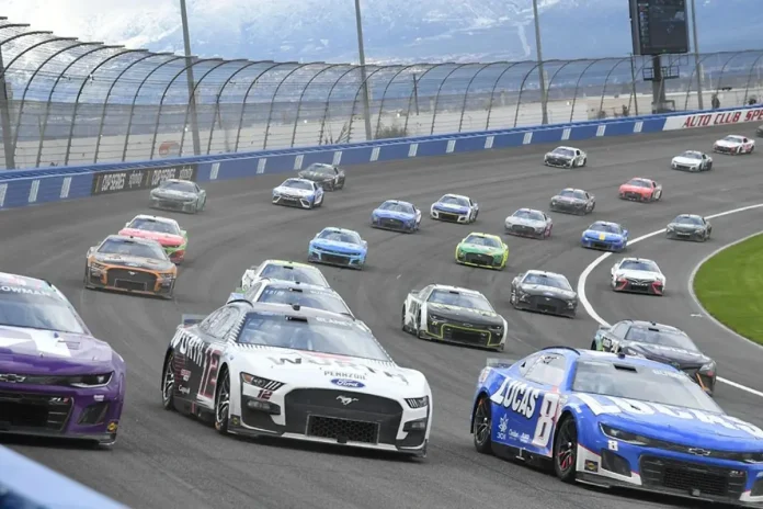 NASCAR spotter responsibilities