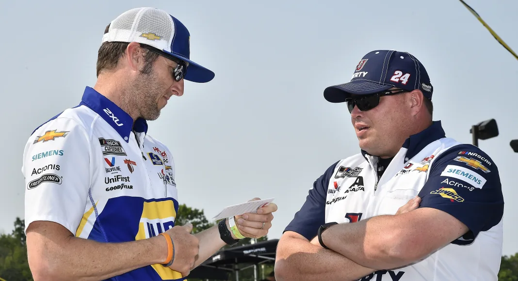 Rick Hendrick considers crew chief change for Chase Elliott