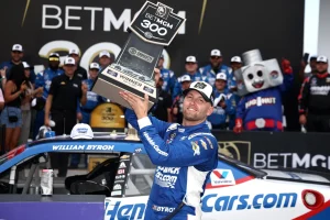 Ryan Ellis achieves emotional first NASCAR top-10 finish after 13 years: “I cried before the finish line”