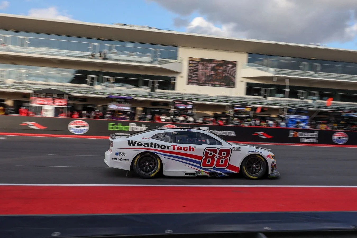 image-of-shane-van-gisbergen-25-05-2025 Shane van Gisbergen