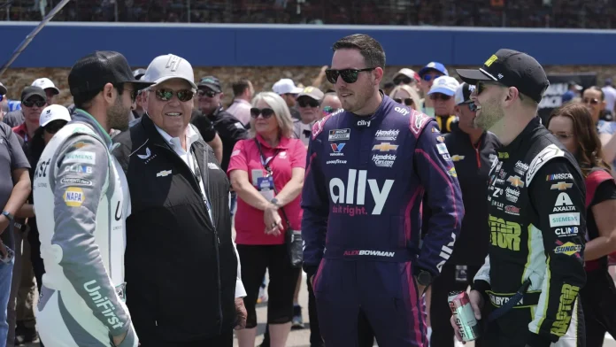 Alex Bowman overcomes injury for top finish in Mexico
