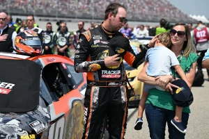 Chase Briscoe’s Family Makes Heartwarming Track Debut at EchoPark Speedway Ahead of High-Stakes Race