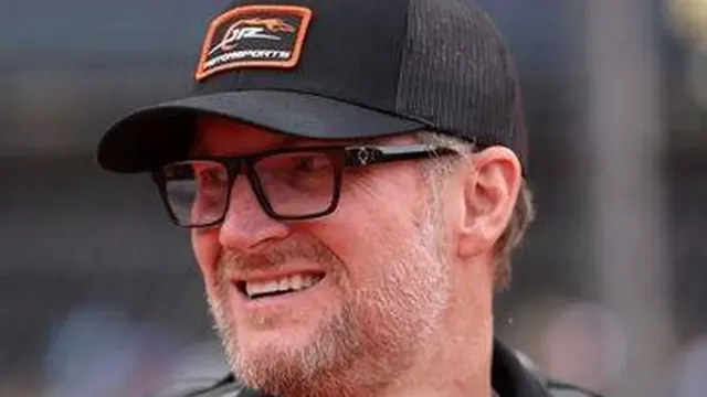 Dale Earnhardt Jr. becomes crew chief for Connor Zilisch at Pocono