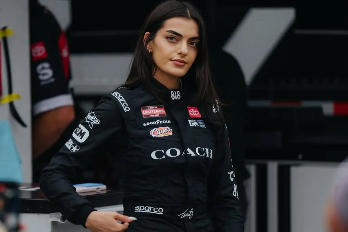 Toni Breidinger Is in Her Sabrina Carpenter Era