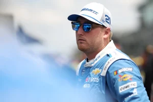 Corey LaJoie Finds New Perspective in NASCAR Broadcasting Career After Father’s Hall of Fame Surprise