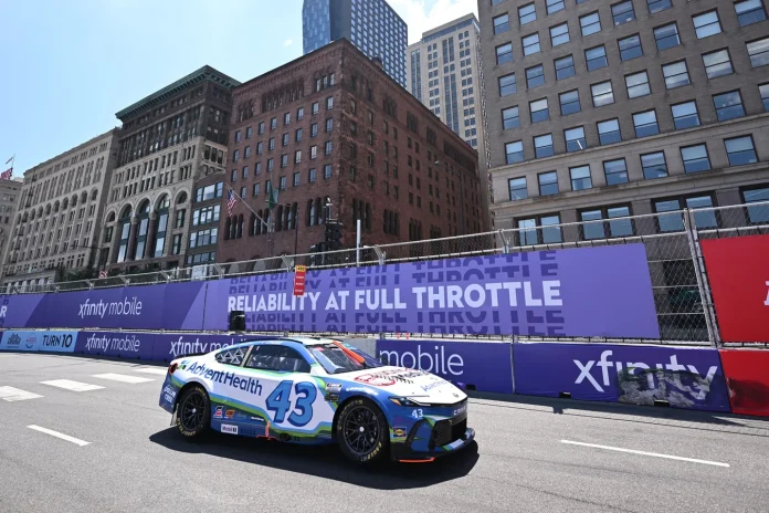 Erik Jones favors intermediate NASCAR tracks