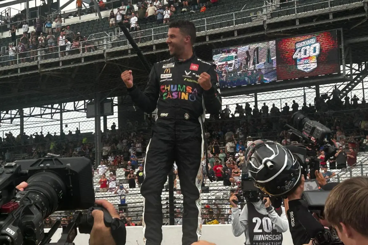 Fans React to Bubba Wallace’s Emotional Interview 1