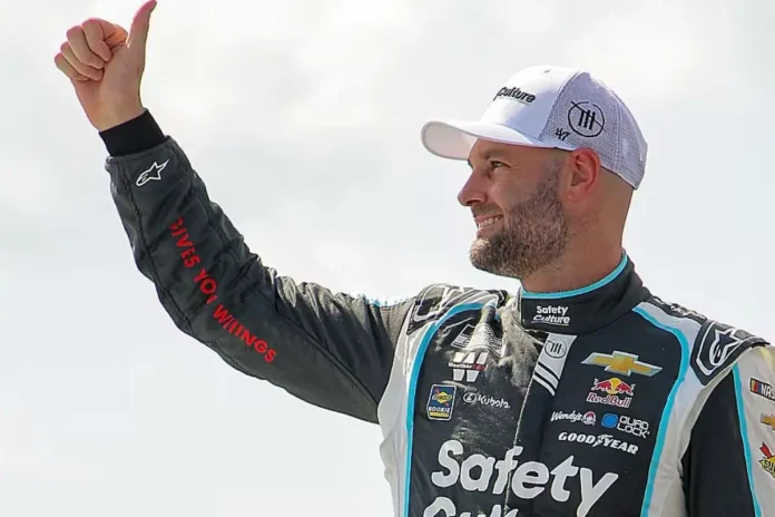 Shane van Gisbergen Claims Pole for Grant Park 165