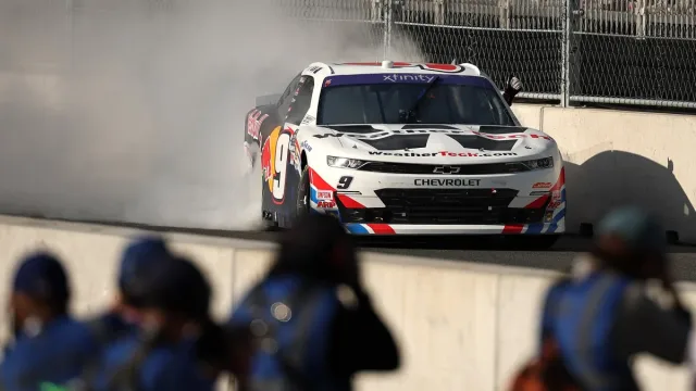 Shane van Gisbergen Chicago NASCAR burnout