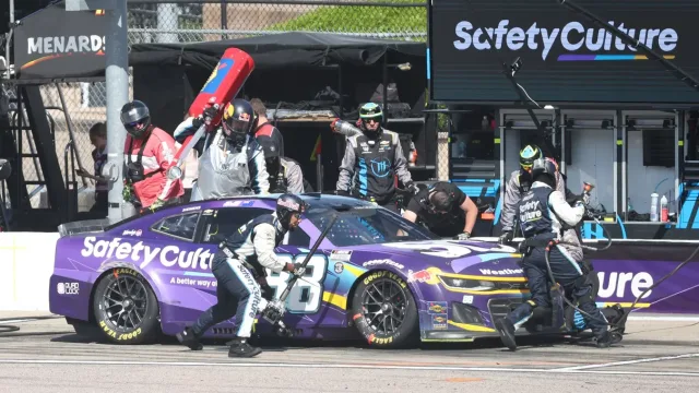 Shane van Gisbergen oval racing progress