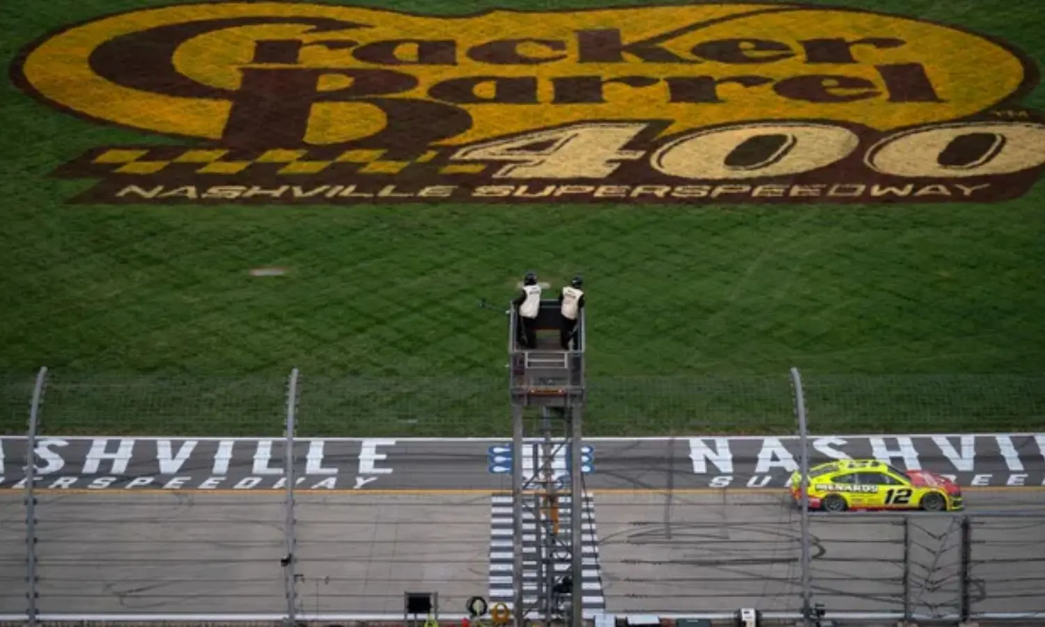 Cracker Barrel 400