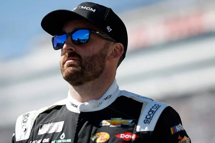 NASCAR Fans on Austin Dillon Hate NASCAR Fans on Austin Dillon Hate