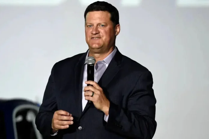 NASCAR President Snubs FOX Praises Rival Cable Broadcaster