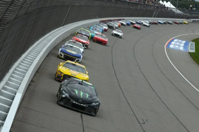 Nascar's Championship Chase Begins With 16 Drivers Locked In