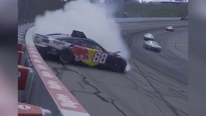 Shane van Gisbergen Iowa race disaster
