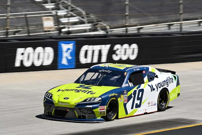 Aric Almirola wins Bristol Xfinity race