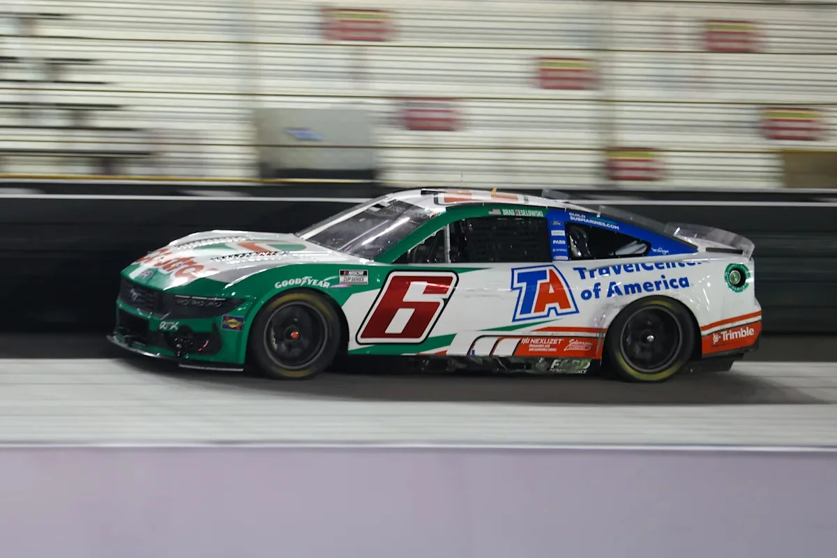 Brad Keselowski five-wide pass crash