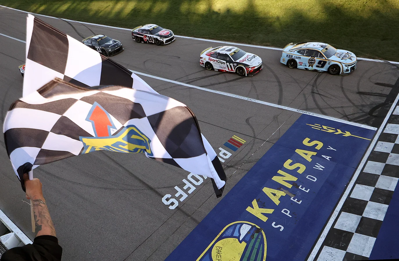 Chase Elliott Kansas Speedway victory