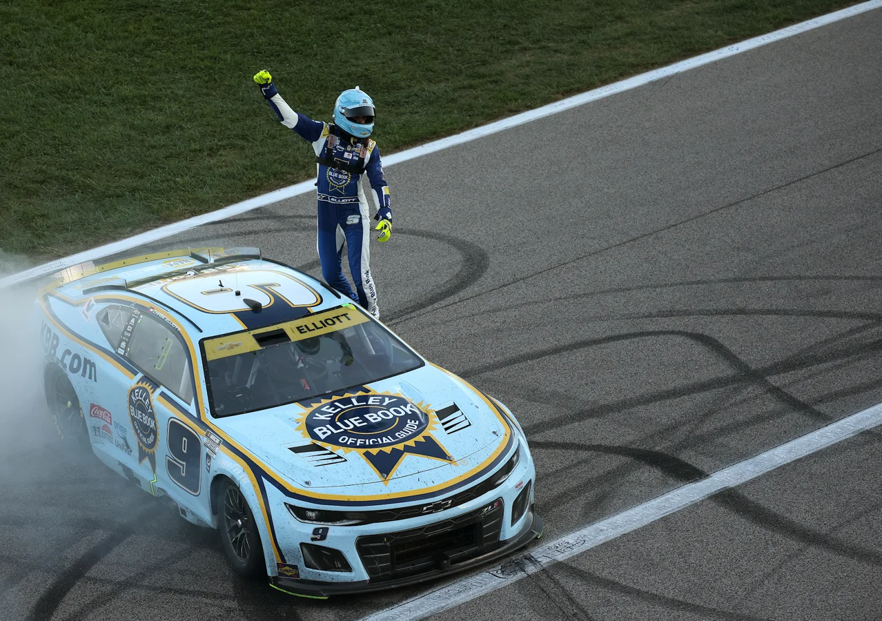 Chase Elliott Kansas Speedway victory