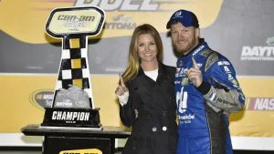 Dale Earnhardt Jr’s Daytona Gamble Heads to NASCAR Hall of Fame in 2026