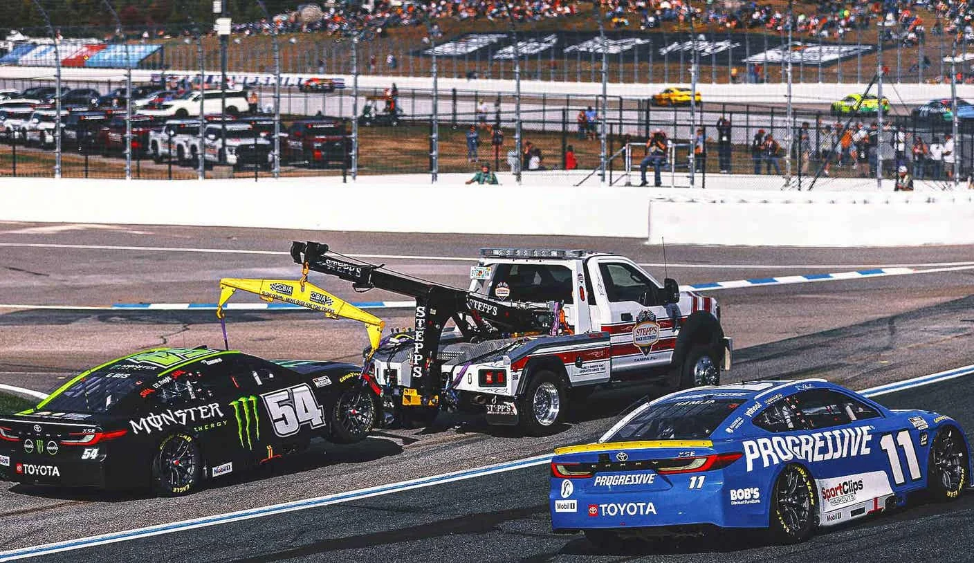 Denny Hamlin wrecks Ty Gibbs