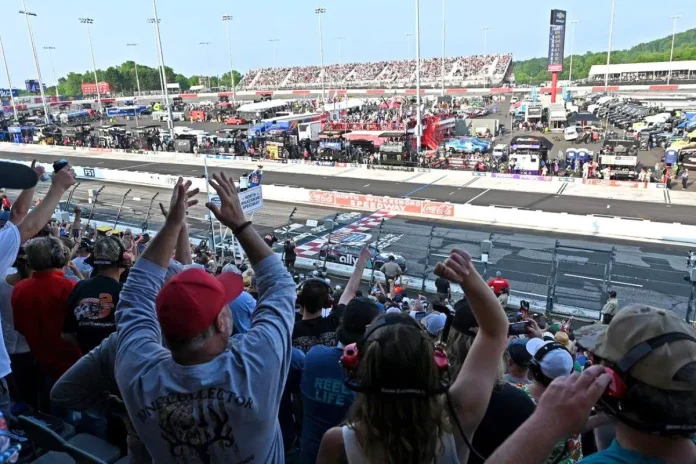Fans Blast NASCAR as Awards Banquet Tradition Hits New Low in 2025