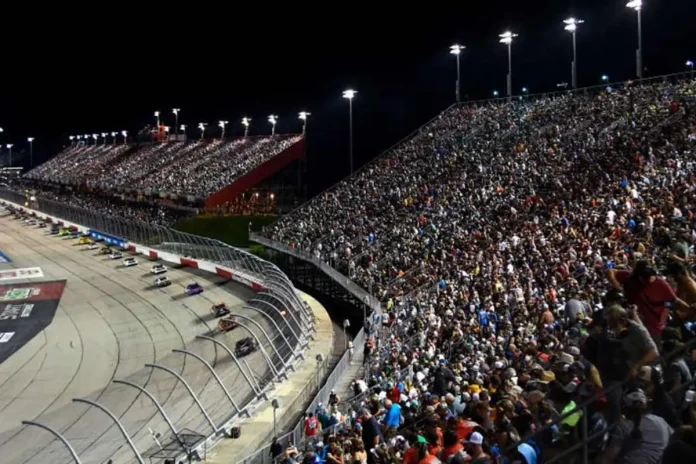 Fans React NASCAR’s “New Internet” Push Sparks Debate