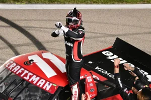 Fans React to Corey Heim’s Dominance at NHMS EJP 175