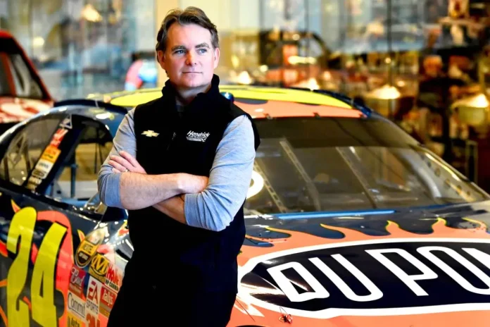Jeff Gordon Battles On While HMS Star’s Playoff Struggles Drag On