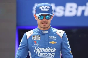 Kyle Larson Losing His Edge? NASCAR Fans Weigh In on 2025 Struggles