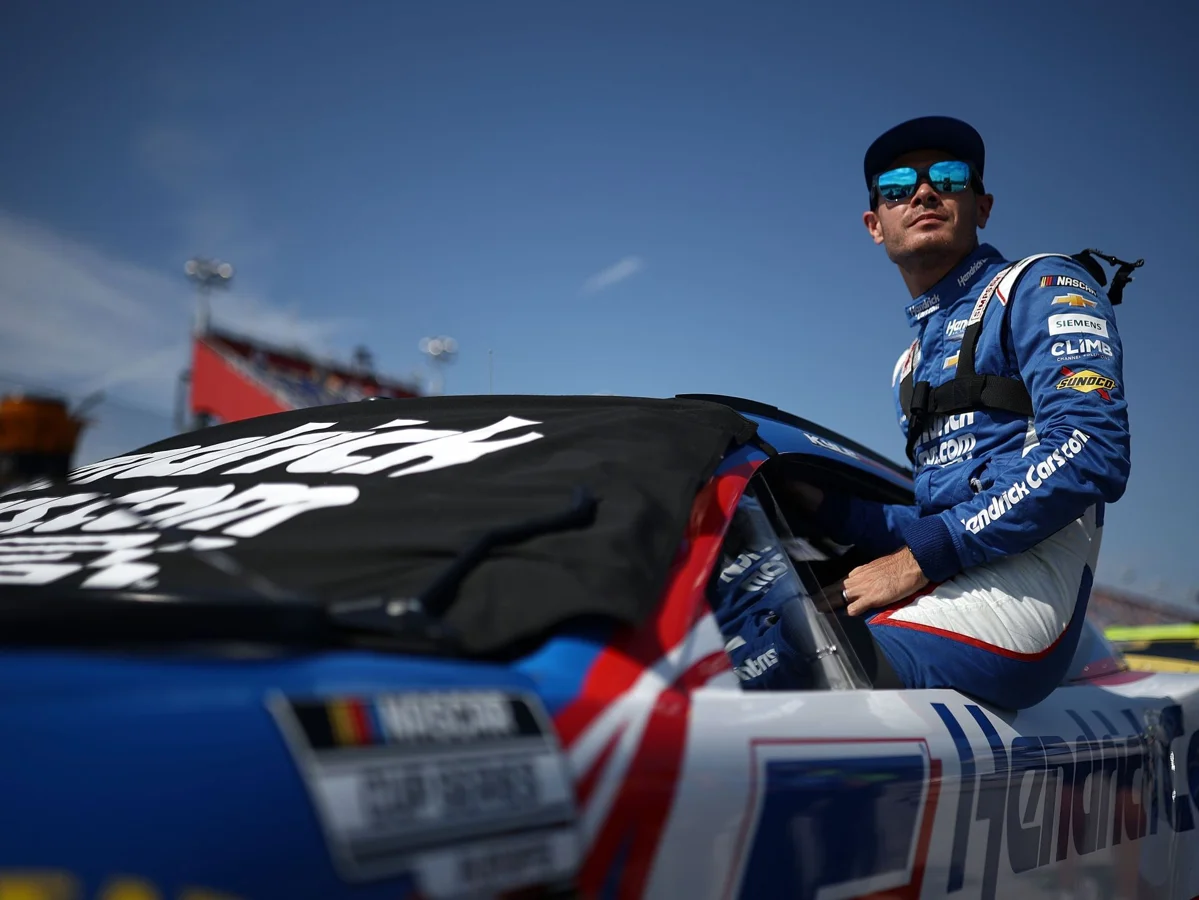 Kyle Larson 2025 playoff progress