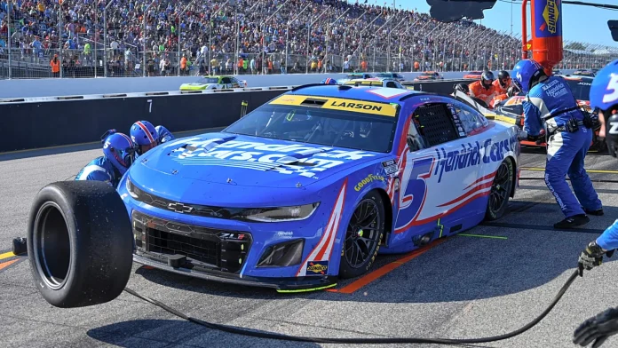 Kyle Larson WWT Raceway incident