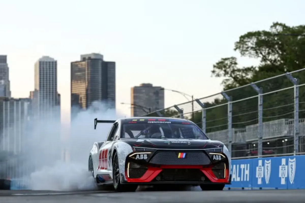 NASCAR Stuns Fans Major Manufacturer Halts Bold Electric Car Push