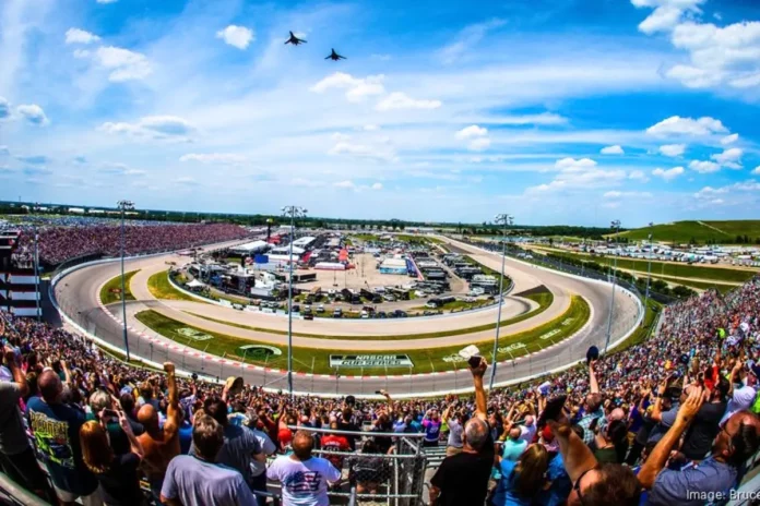 NASCAR’s Illinois Stop Brings Millions in Tourism