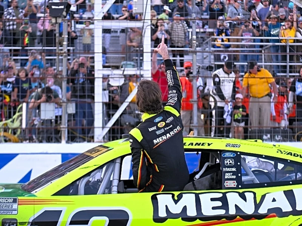 Ryan Blaney on Logano playoffs