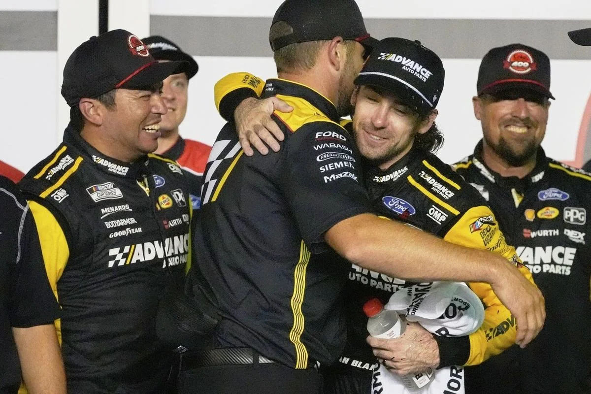 Ryan Blaney Michael Jordan gift